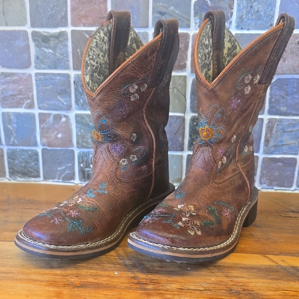Embroidered Brown Leather Cowboy Boots